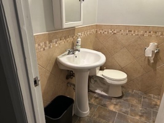 More Photos Of 2560 Sunrise Hwy, Bellmore Storefront For Lease