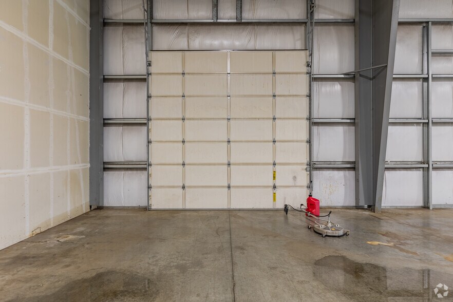 More Photos Of 1160 NW Noble Dr, Estacada Distribution For Lease