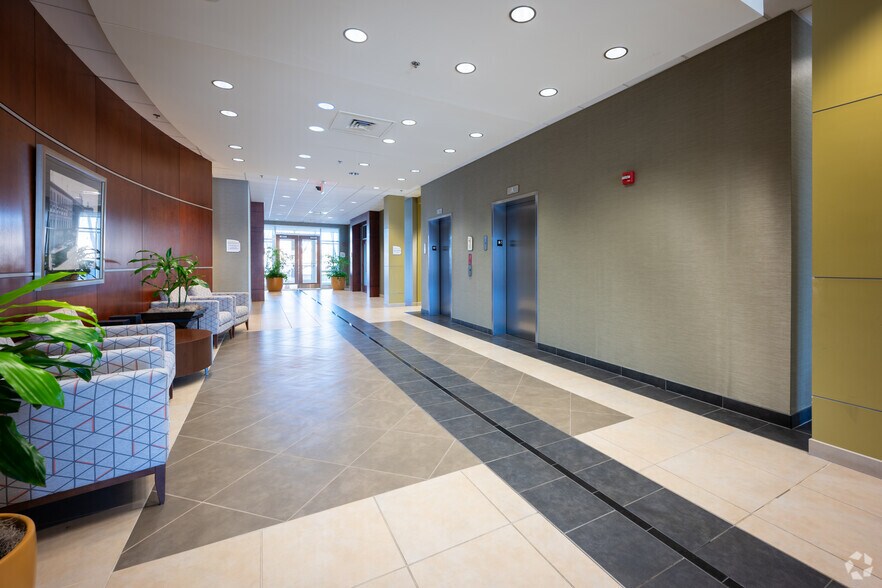 More Photos Of 15521 Midlothian Tpke, Midlothian Office For Lease