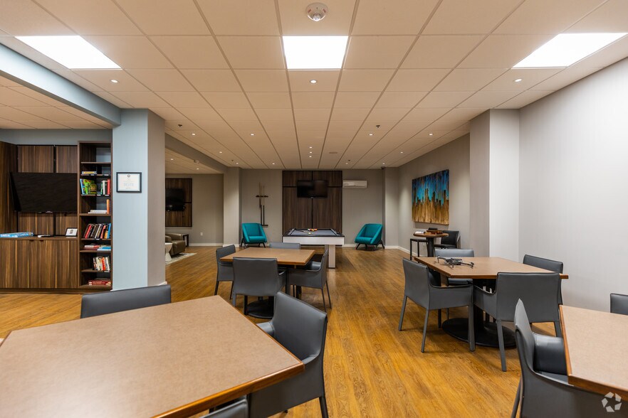 More Photos Of 522 S Boston Ave, Tulsa Apartments For Lease