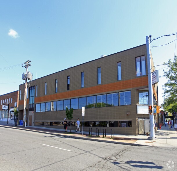 More Photos Of 701 S Crouse Ave, Syracuse Freestanding For Lease