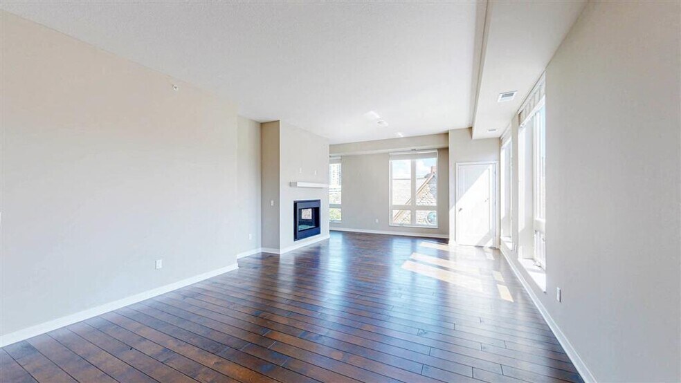 More Photos Of 10 2nd St SE, Minneapolis Apartments For Lease