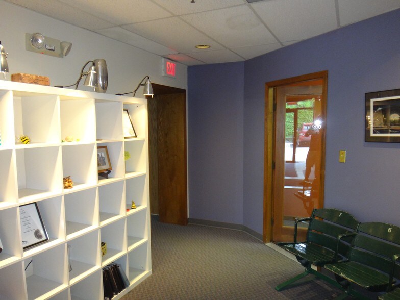 More Photos Of 18220 Harwood Ave, Homewood Office Residential For Sale