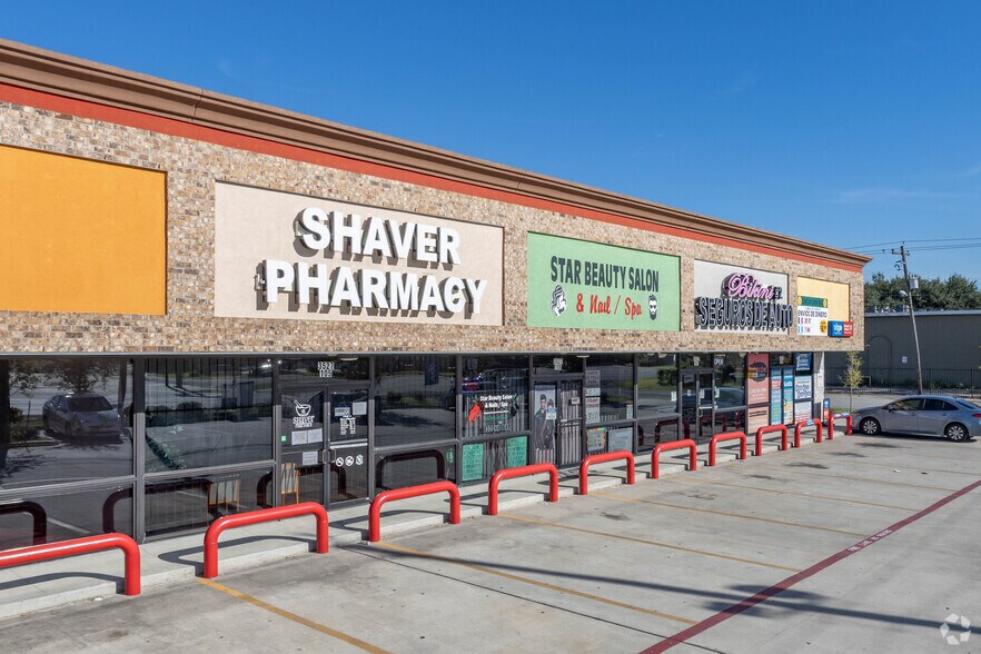 More Photos Of 3527 S Shaver, Pasadena Storefront For Lease