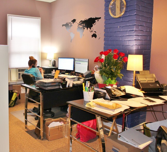 More Photos Of 1804 T St NW, Washington Office For Lease