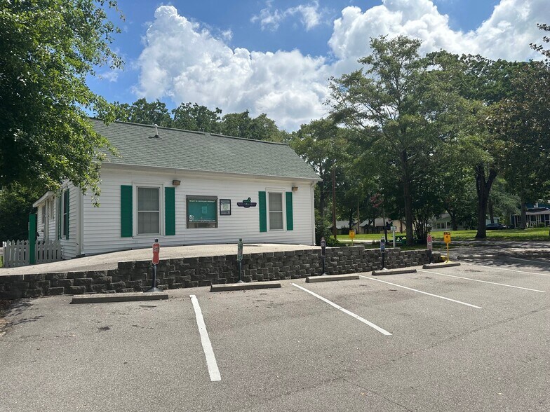 More Photos Of 333 Newberry St NW, Aiken Drugstore For Sale