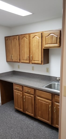 More Photos Of 1802 Williamson Ct, Brentwood Office For Lease