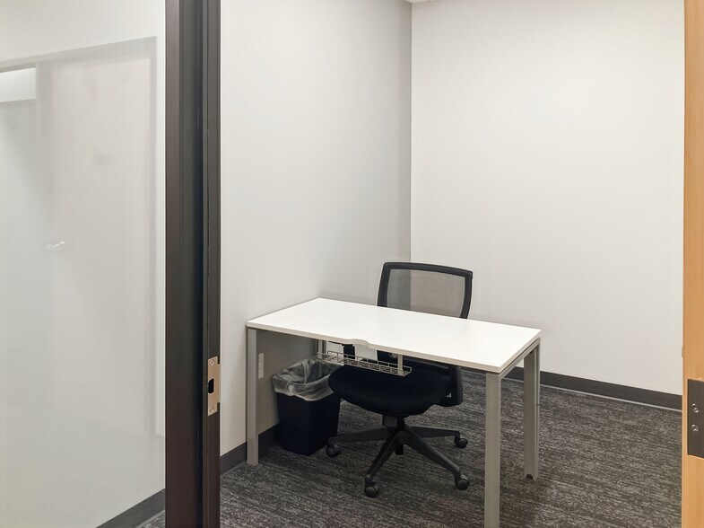 More Photos Of 500 S Main St, Burlington Coworking Space
