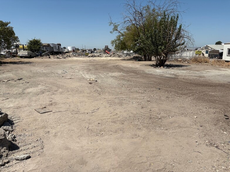 More Photos Of 6715 W 6th St, Rio Linda Land For Lease