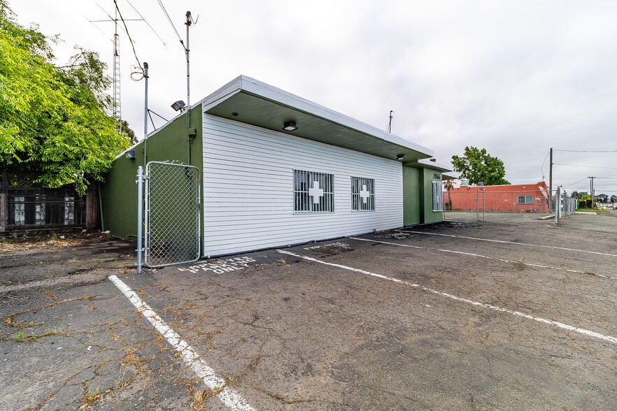 More Photos Of 1966 Broadway St, Vallejo Storefront For Sale