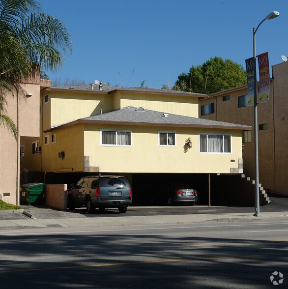 Primary Photo Of 12325 Riverside Dr, Valley Village Apartments For Sale