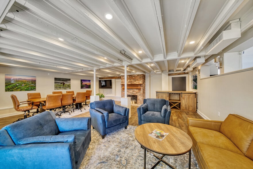 More Photos Of 207-209 Main St, New London Freestanding For Sale