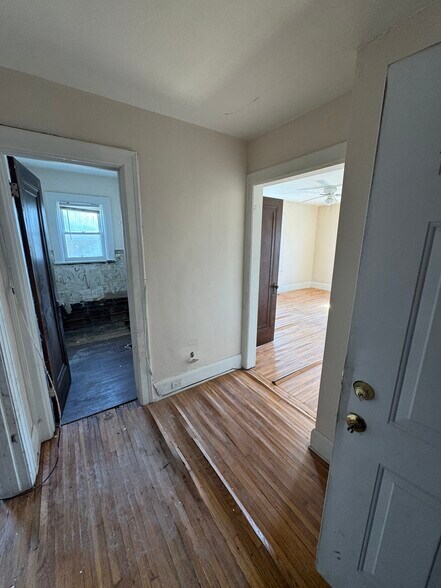 More Photos Of 2289 Upton Ave, Toledo Apartments For Sale