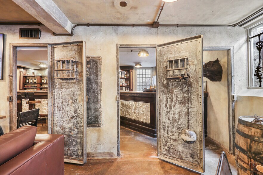 More Photos Of 115 S Kentucky St, McKinney Office For Lease