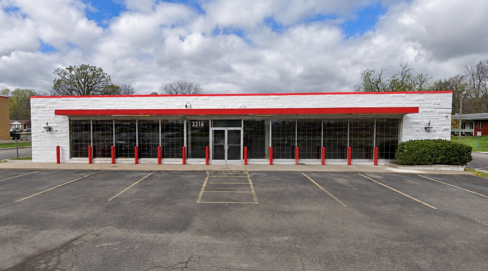 Primary Photo Of 3216 S East St, Indianapolis Freestanding For Lease