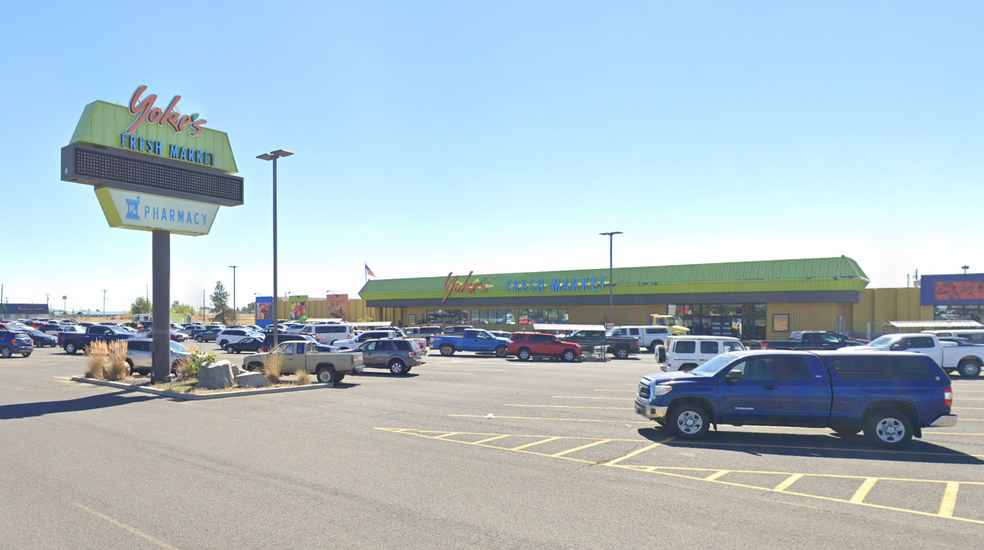 Primary Photo Of 12824-12825 W 14th Ave, Airway Heights Supermarket For Sale