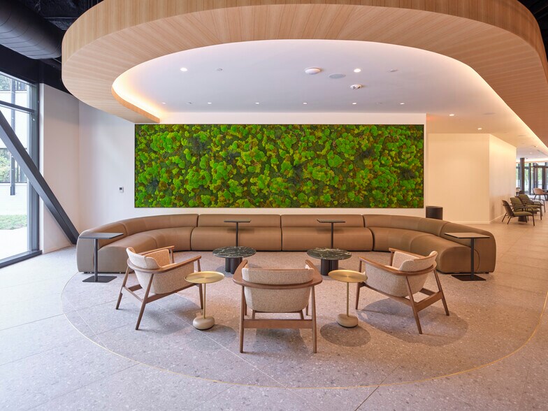 More Photos Of 5555 Windward Pky W, Alpharetta Loft Creative Space For Lease