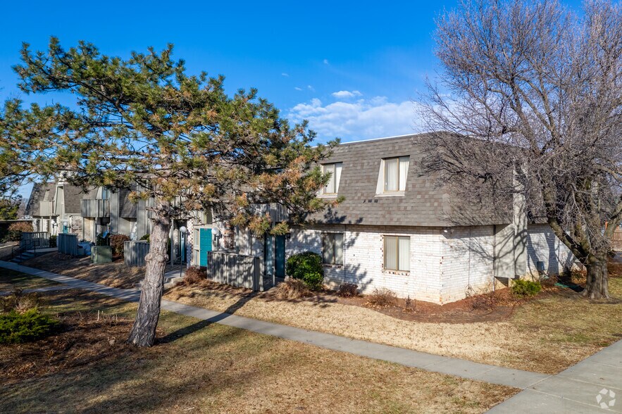 More Photos Of 3730 SW Plaza Dr, Topeka Apartments For Sale