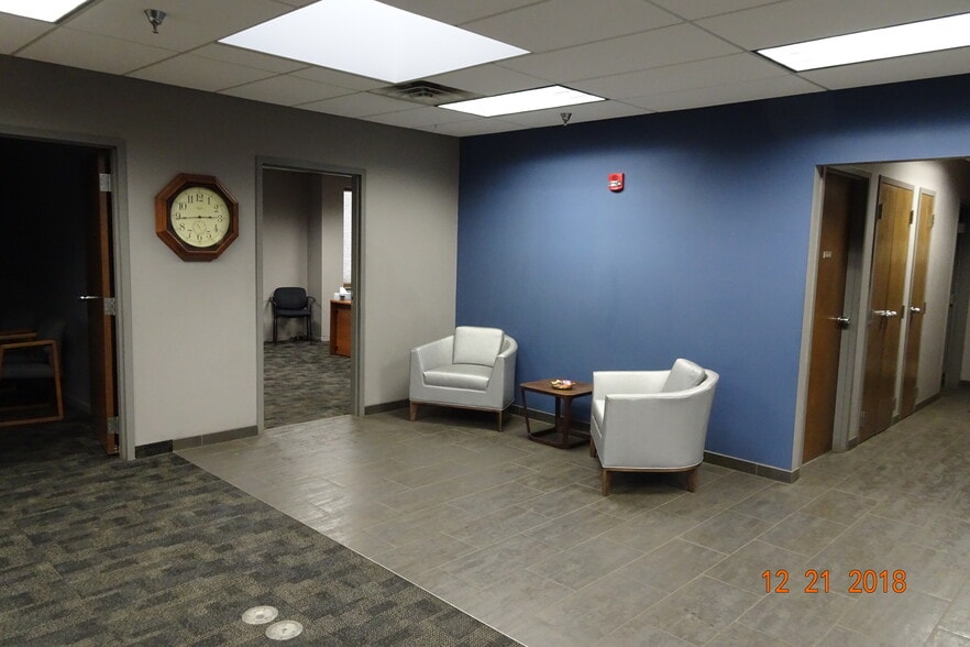 More Photos Of 25850 First St, Westlake Warehouse For Lease