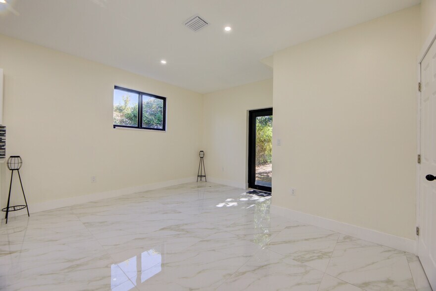 More Photos Of 742 NW 70th St, Miami Apartments For Sale