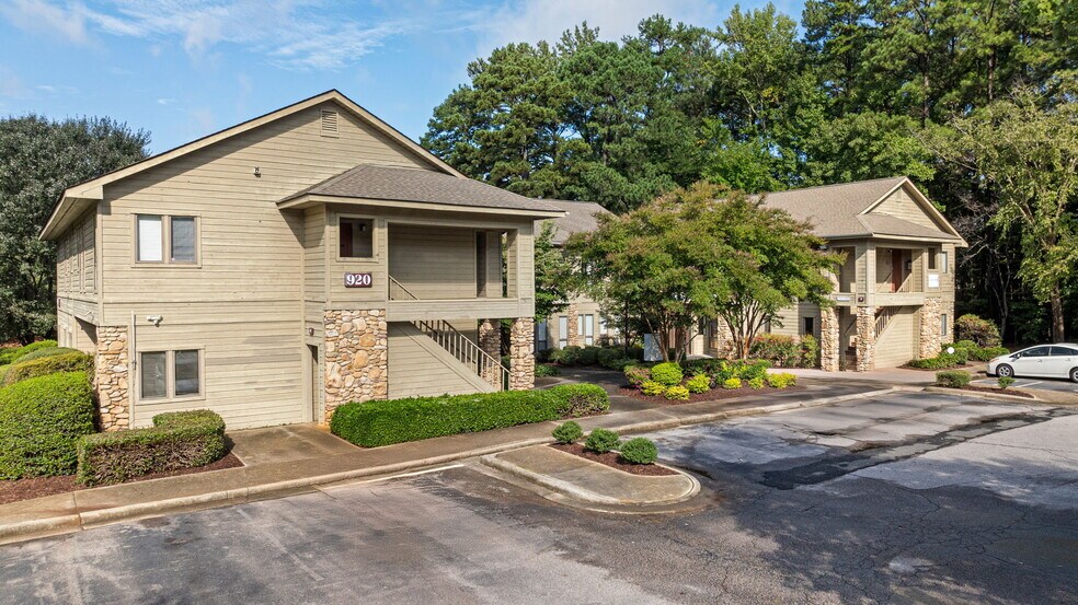 More Photos Of 920 Paverstone Dr, Raleigh Office For Lease