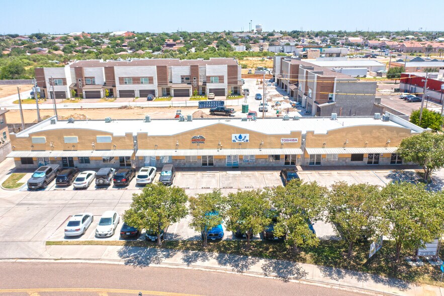 More Photos Of 9803 Sterling Loop, Laredo Storefront Retail Office For Sale