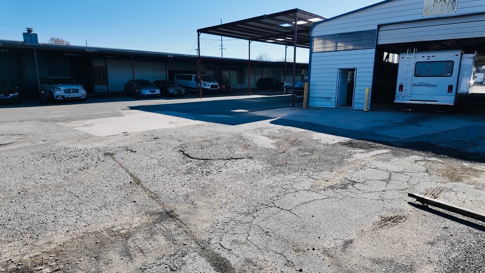 More Photos Of 1520 S Central Ave, Oklahoma City Manufacturing For Lease