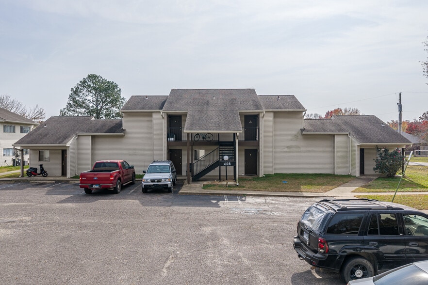 More Photos Of 401 N Cumberland Ave, Russellville Apartments For Sale