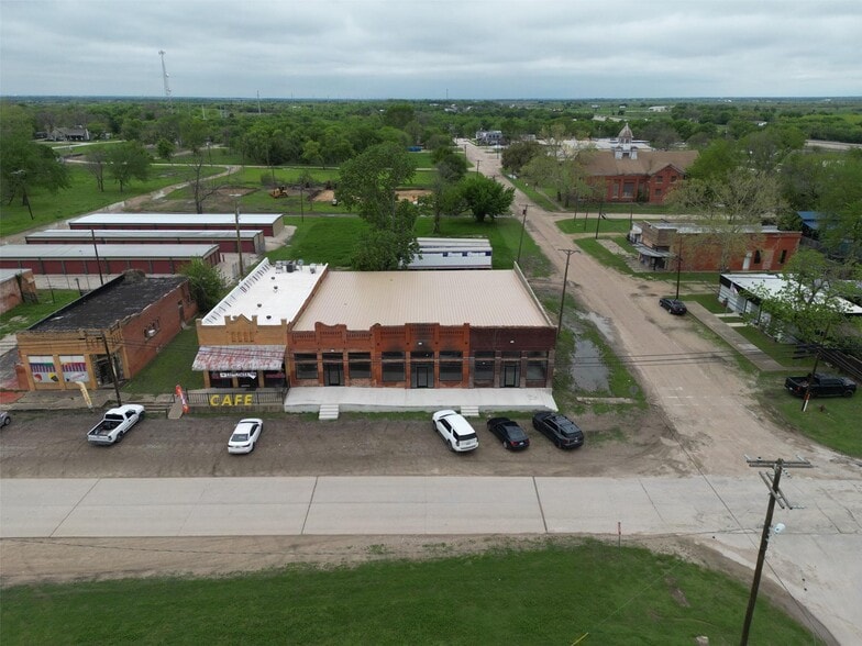 Primary Photo Of 118 Dallas St, Rice General Retail For Lease