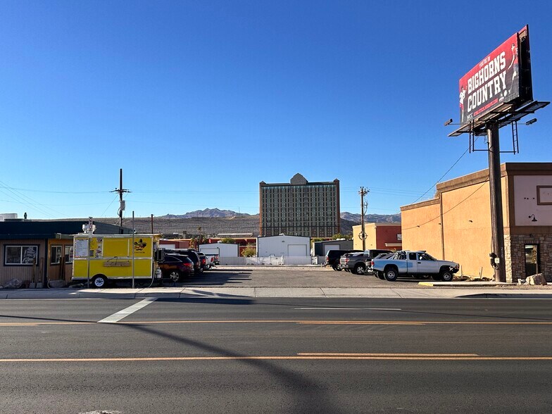 More Photos Of 1063 Hwy 95, Bullhead City Bar For Sale