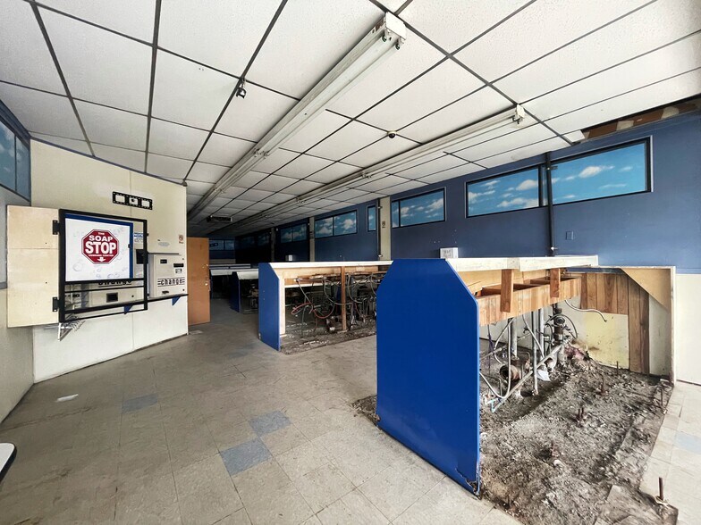 More Photos Of 1784-1930 Erringer Rd, Simi Valley Unknown For Lease