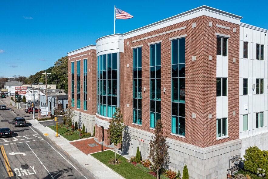 Primary Photo Of 218 Willard St, Quincy Office For Lease