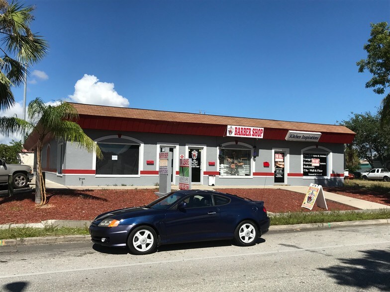More Photos Of 861 SE 47th Ter, Cape Coral Freestanding For Lease