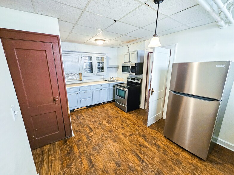 More Photos Of 5819 E Washington St, Indianapolis Apartments For Sale