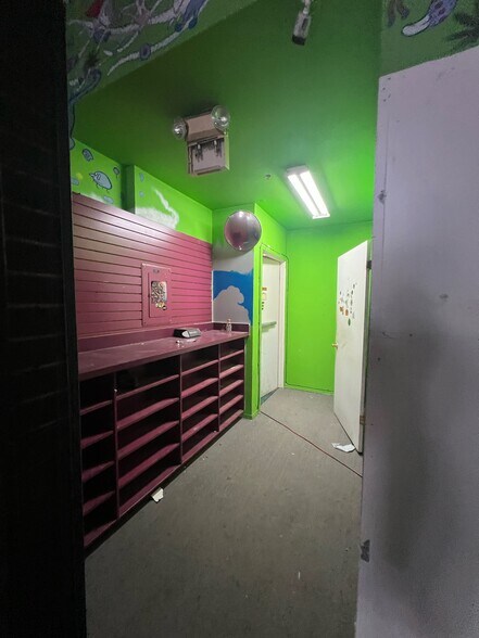 More Photos Of 119 E Liberty St, Ann Arbor Storefront Retail Residential For Lease