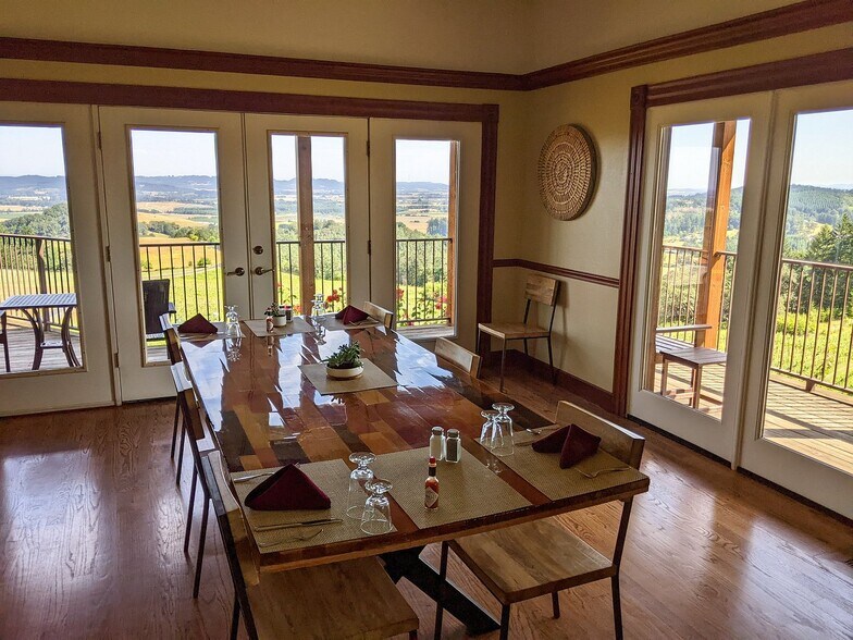 More Photos Of 10660 SW Youngberg Hill Rd, Mcminnville Hotel For Sale