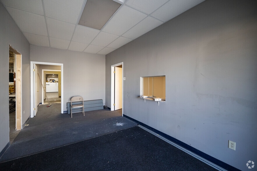 More Photos Of 705 Business Blvd, Schenectady Warehouse For Sale