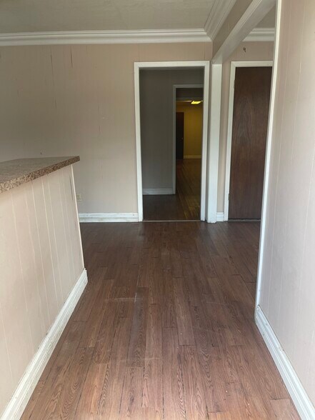 More Photos Of 108 Allen St, Purvis Office For Sale