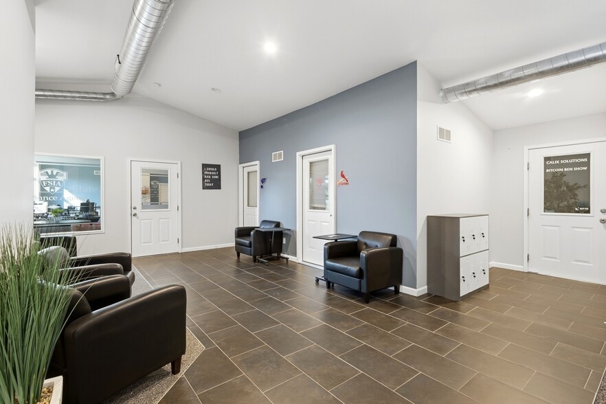 More Photos Of 3601 Commerce Dr, Arnold Office For Sale