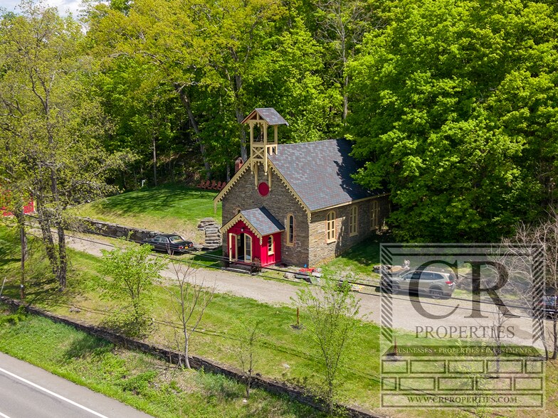 More Photos Of 5768-5774 Albany Post Rd, Rhinebeck Freestanding For Sale