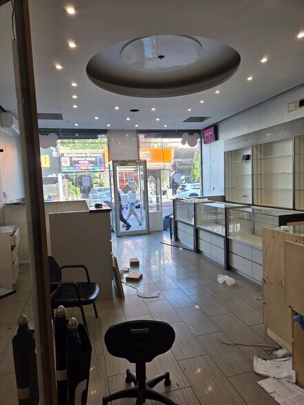 More Photos Of 546-554 Nostrand Ave, Brooklyn Storefront Retail Office For Lease