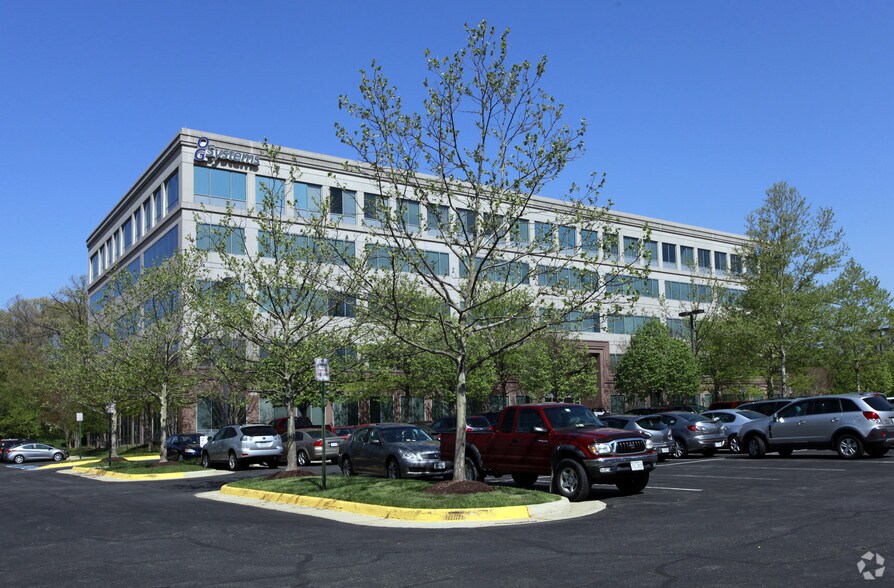 More Photos Of 14900 Conference Center Dr, Chantilly Office For Lease