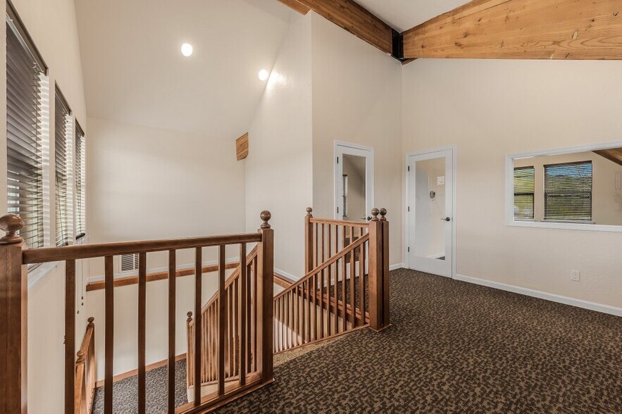 More Photos Of 204 4th, Dover Office For Lease