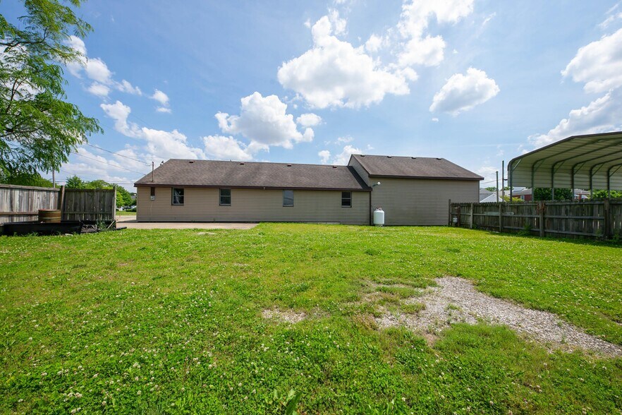 More Photos Of 106 W Main St, Enon Auto Dealership For Sale