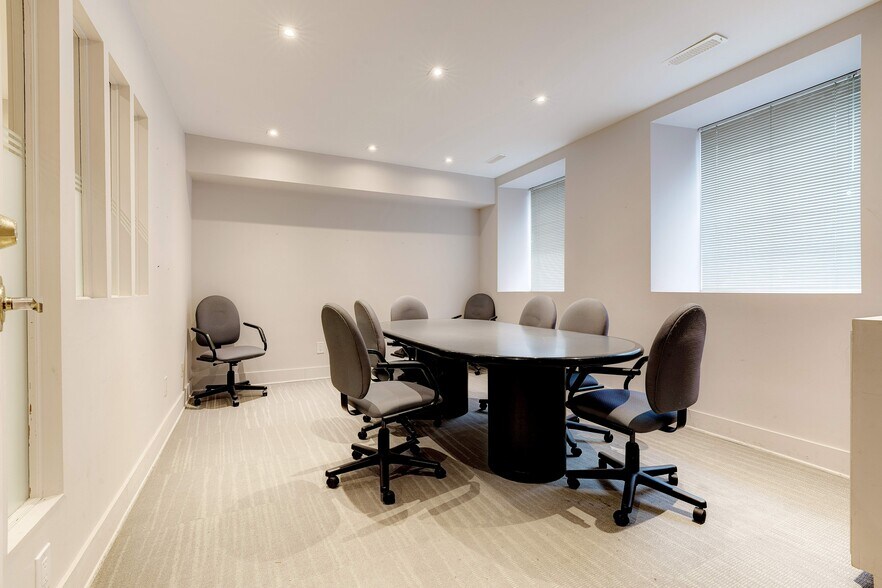 More Photos Of 15 Bold St, Hamilton Office Residential For Sale