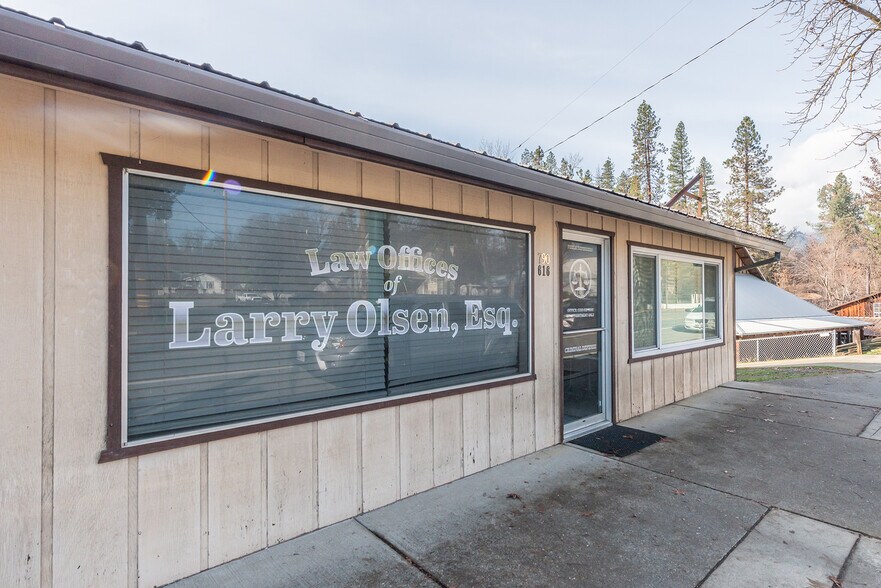 More Photos Of 790 Main St, Weaverville Restaurant For Sale