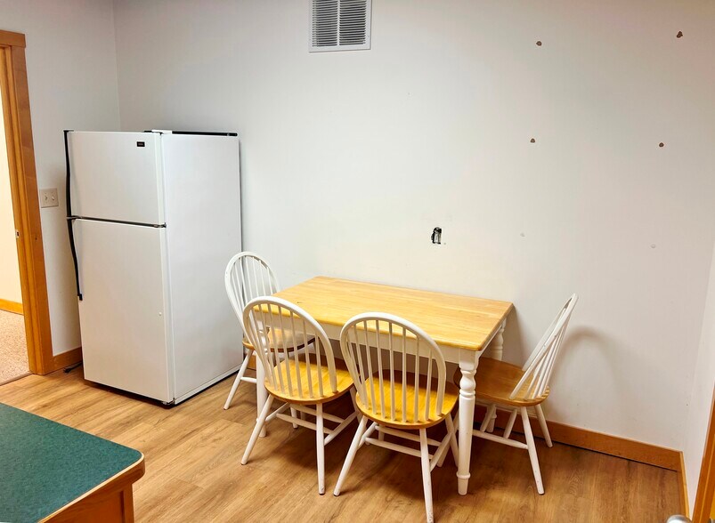 More Photos Of 411 Front St, Brainerd Office For Lease