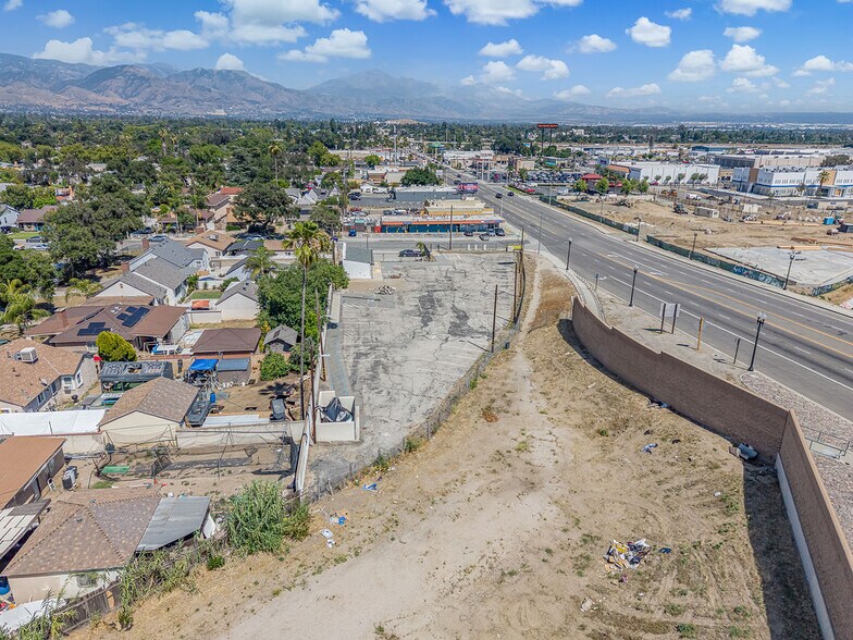 More Photos Of 1208 W Highland Ave, San Bernardino Auto Dealership For Lease