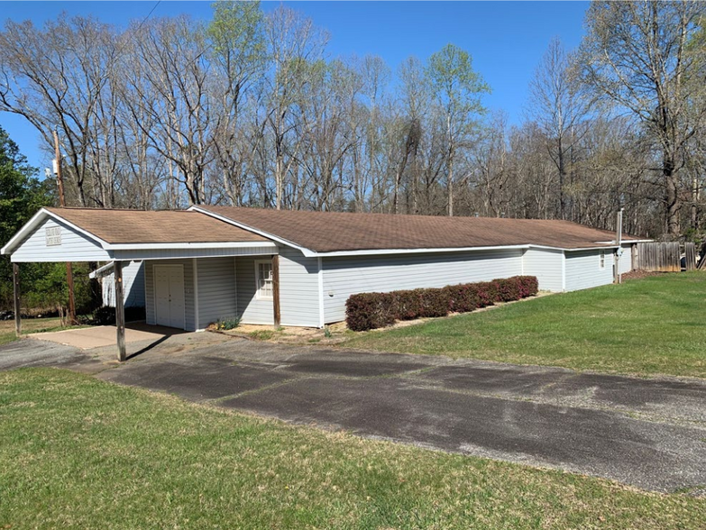 Primary Photo Of 175 Hines Rd, Campobello Self Storage For Sale