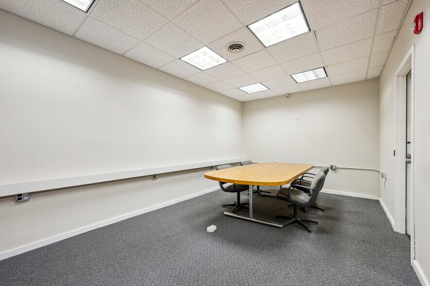 More Photos Of 212 Race St, Philadelphia Apartments For Sale